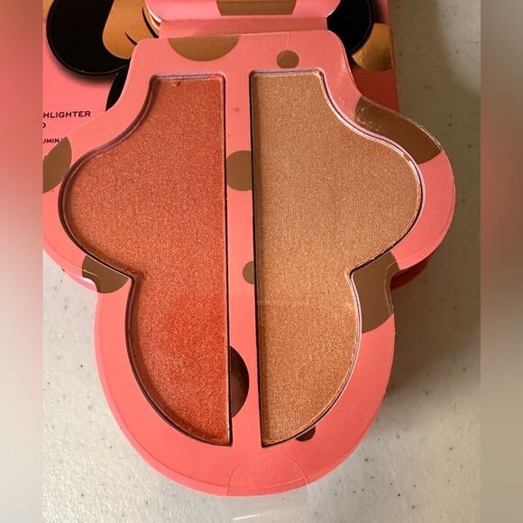 Minnie Mouse highlighter duo - Picture 3 of 5